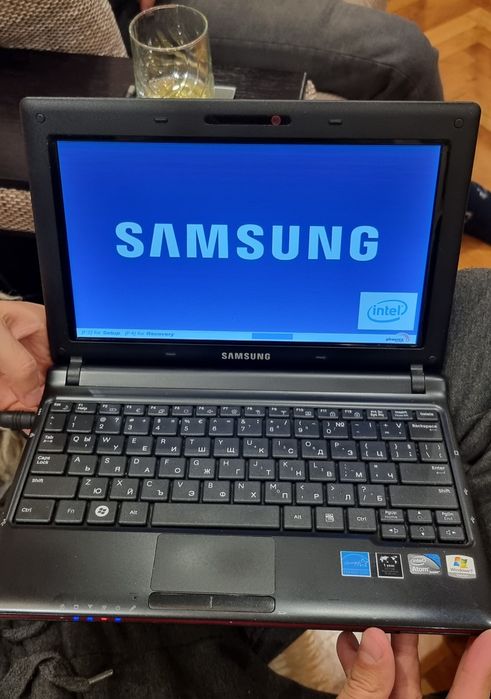 Netbook/ Нетбук Samsung с чантичка