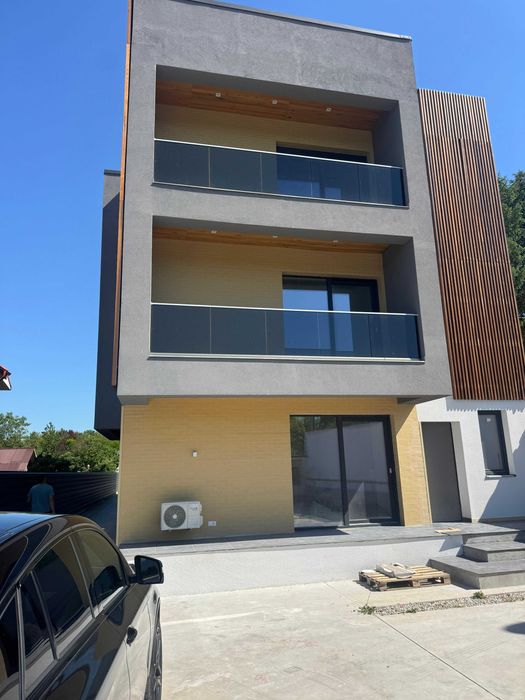 Balustrada de sticla