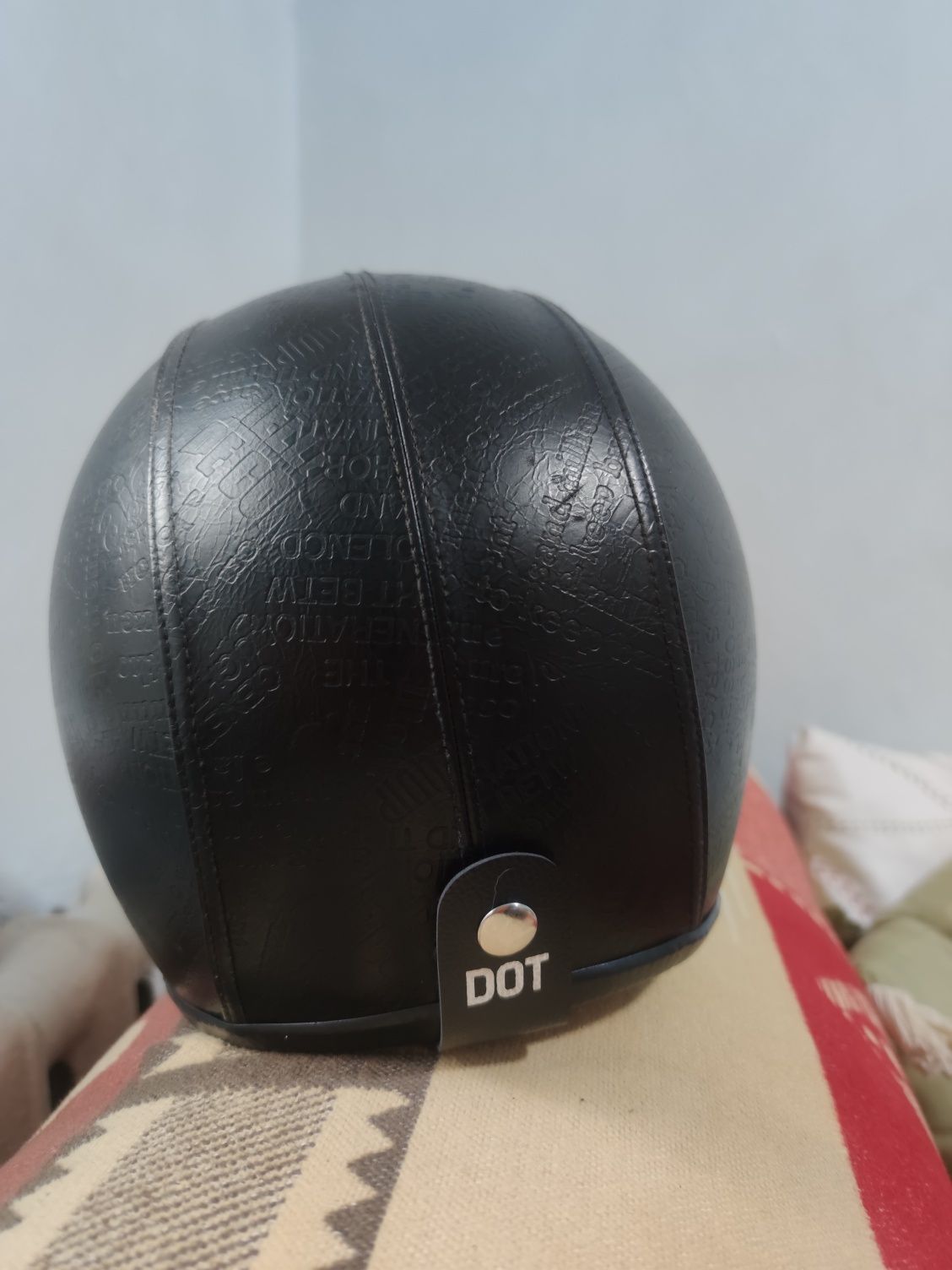 Мотоциклетный шлем. Размер M