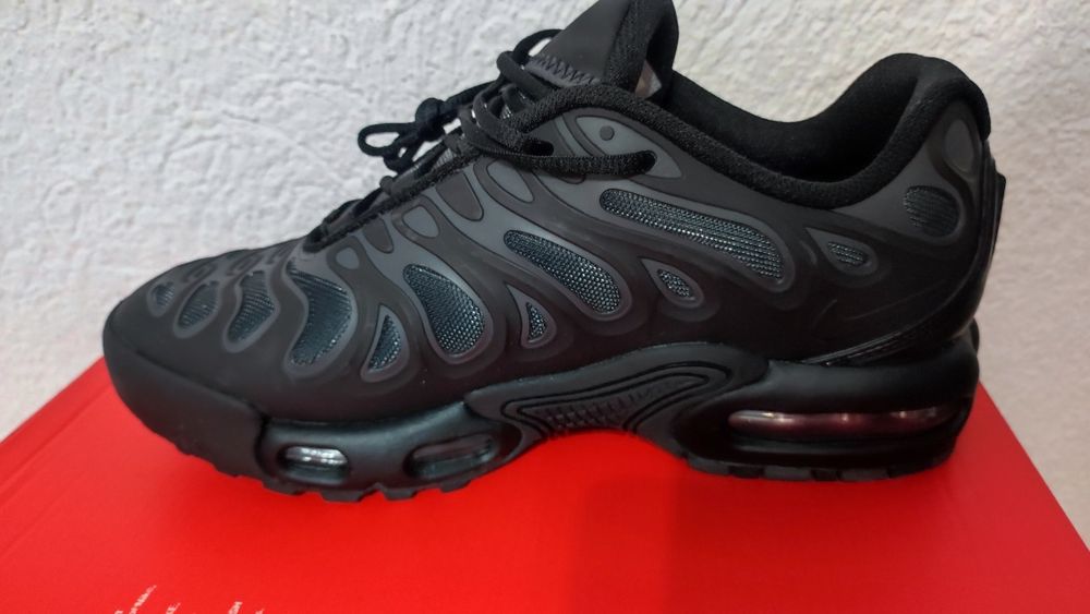 Оригинални маратонки Nike tn
