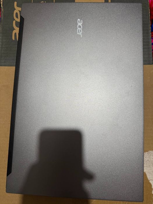 Acer aspire Lite 16/512