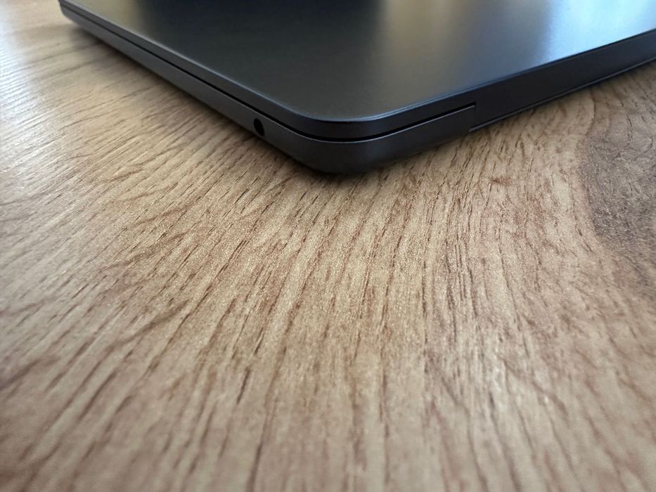 MacBook Air 13" M4 Chip 10-CPU, 8-GPU, 16RAM, 256SSD ГАРАНЦИЯ 23.4.26г