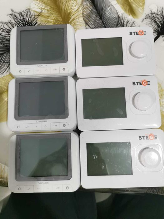 Termostate STEGE HT100 noi, programabile, cu afișaj iluminat