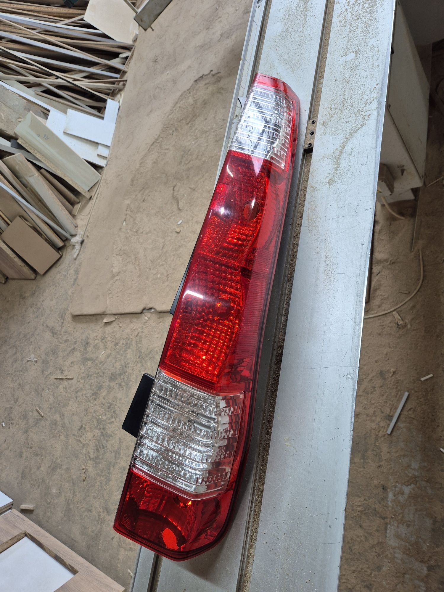 Хонда СРВ / Honda CRV 2005-2006 Десен стоп