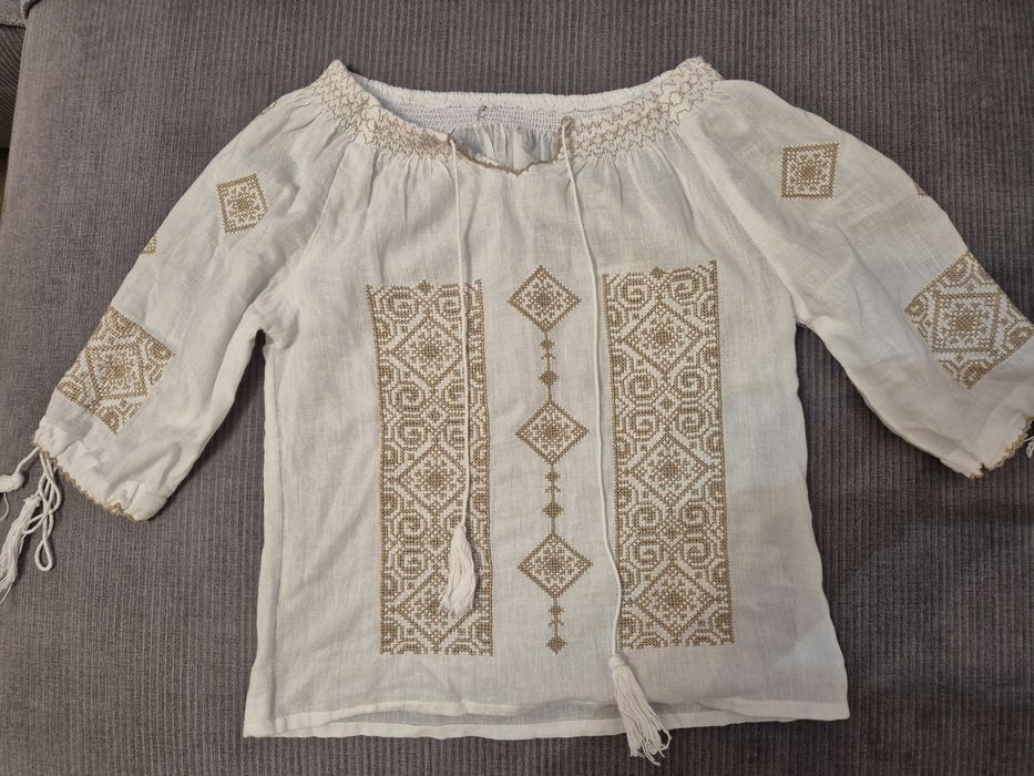 IE traditionala pentru fete - 3 / 4 ani