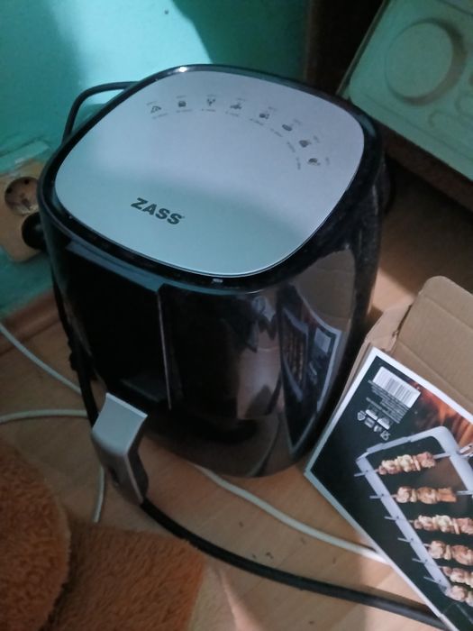 Vand friteoza cu aer cald apoape noua