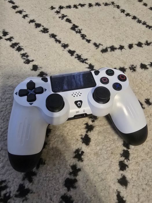 Maneta PlayStation 4 + doc incarcare