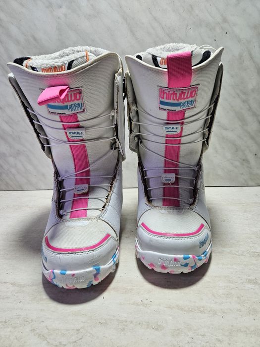Boots 116 buti placa snowboard   Thirtytwo mărimea 38,5  (24   cm) .