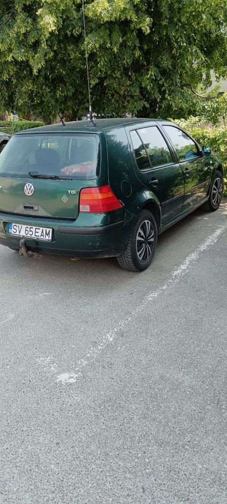 Volkswagen golf           .