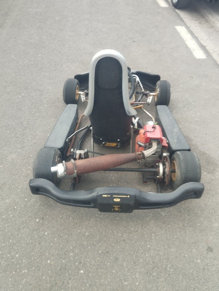 Kart de vânzare.