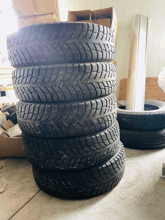 Зимни гуми Nokian 185/75/16С - 5бр.