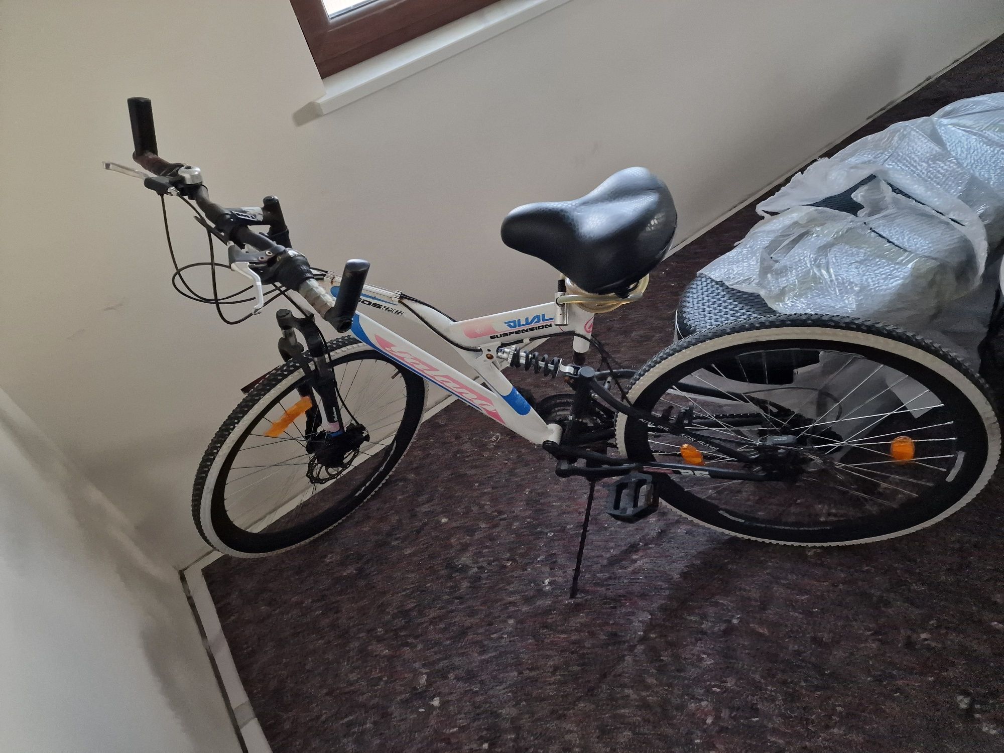 Bicicleta de vânzare