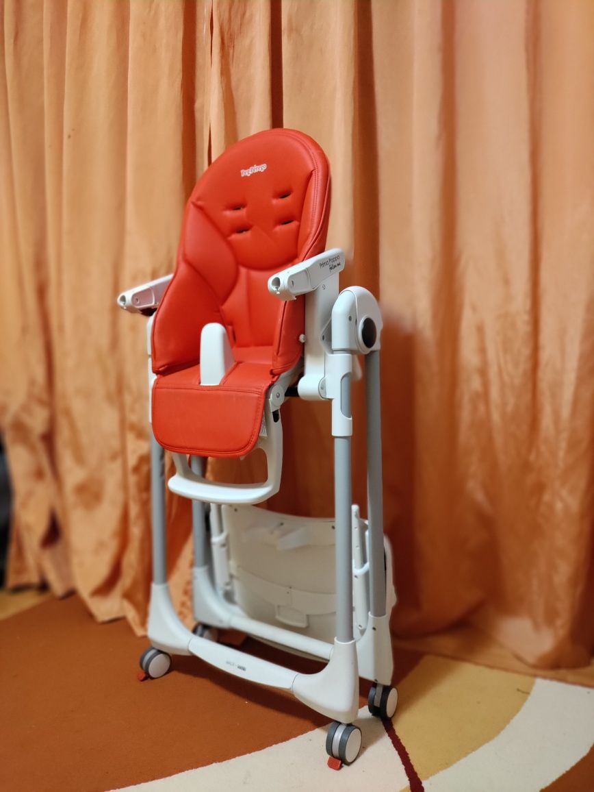 Scaun de masa 2 in 1 Peg Perego Prima Pappa