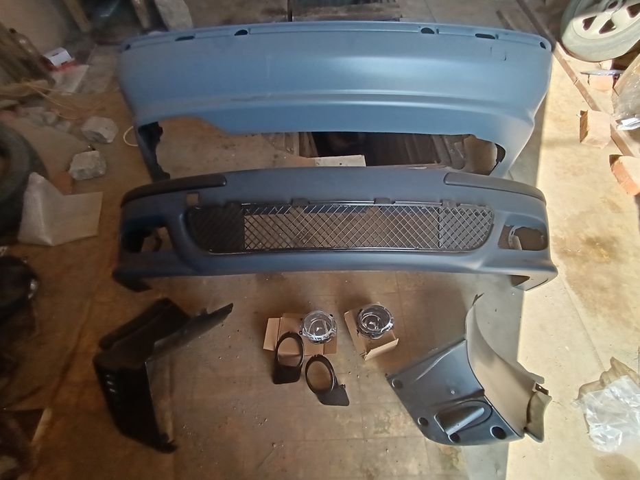 Продам для бмв е39 бампера