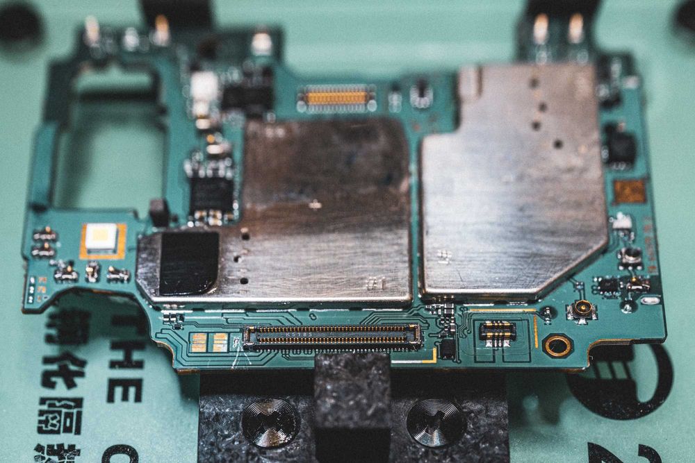 Reparatii placa de baza Samsung S8 S9 S8+ S9+ Plus Note 8 Note 9