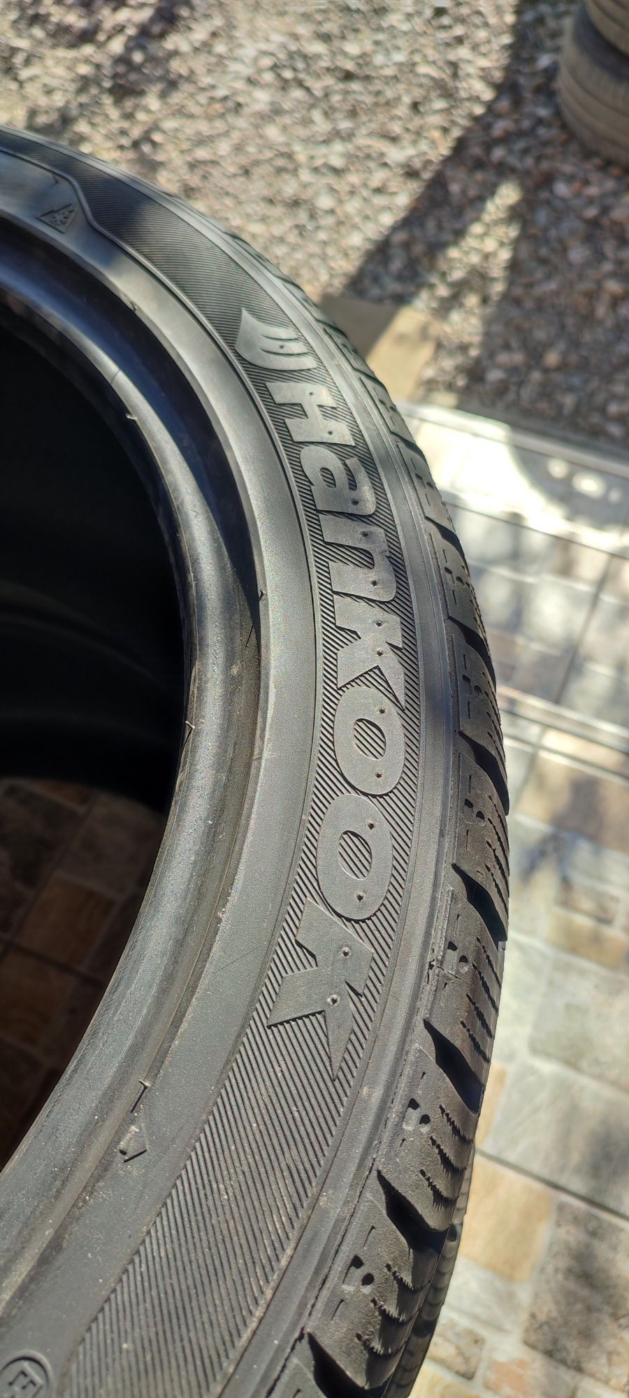 Cauciucuri R 20 , Hankook și Pirelli