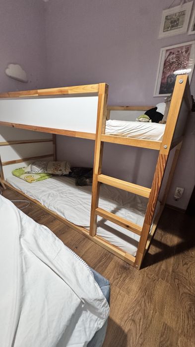 Pat copii Ikea (Kura), cu doua saltele si cort Kura