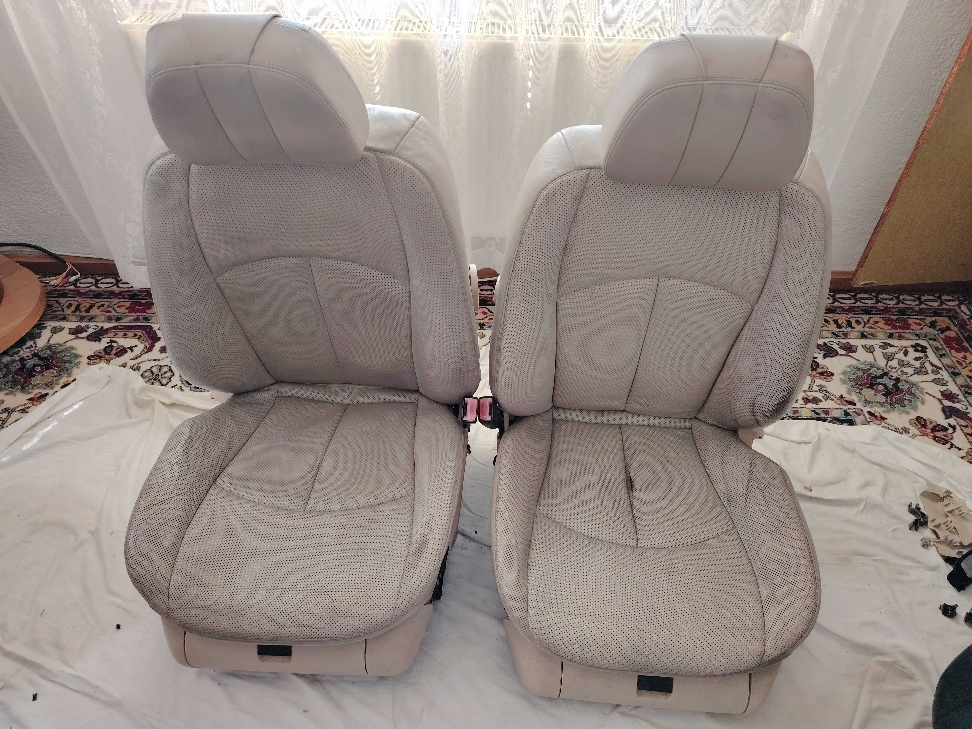 Седалки за  Е класа W211