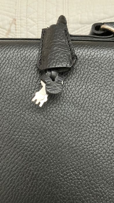 Чисто нова, кожена мъжка бизнес чанта