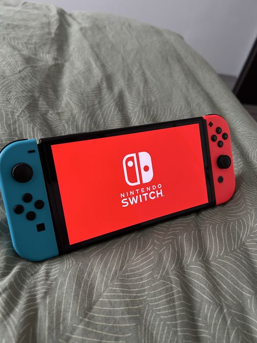 Nintendo Switch OLED de vânzare