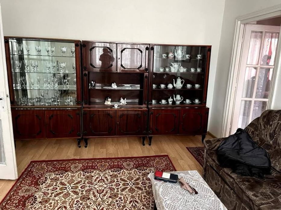 Inchiriez apartament
