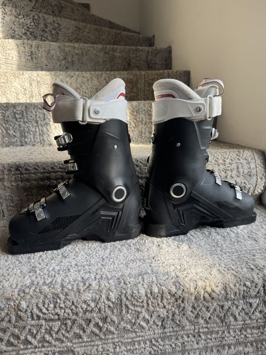 Лыжные ботинки в отличном состоянии