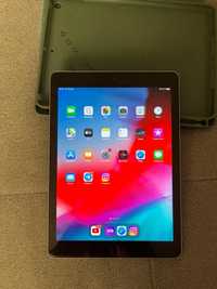 Продам ipad 2018 года