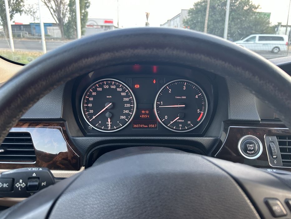 BMW Seria 3 E90 LCI