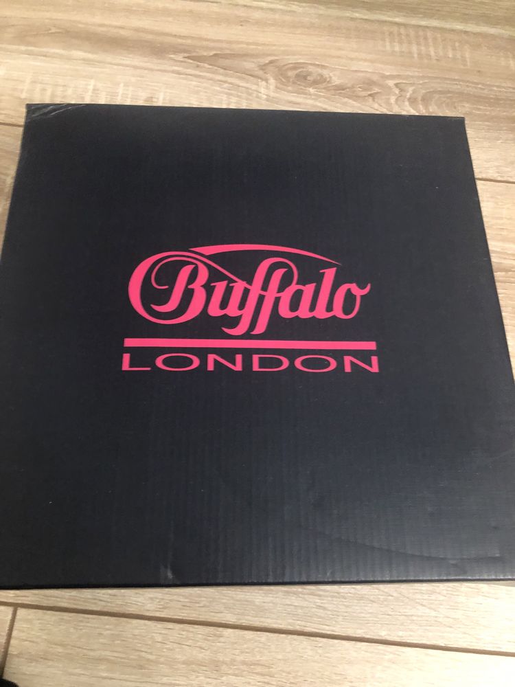 Боти Buffalo London Размер 38 Нови, само пробвани