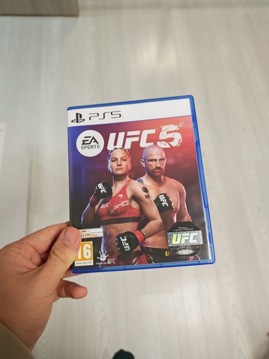 UFC 5 PS5 Nou Nefolosit