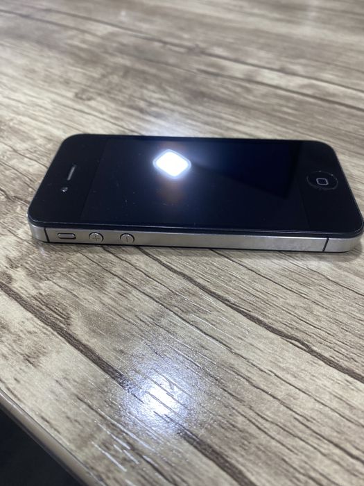 Iphone 4s 6GB RU/A RETRO