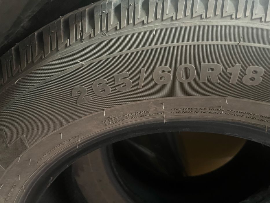 Зимние шипованные шины 265/60/18