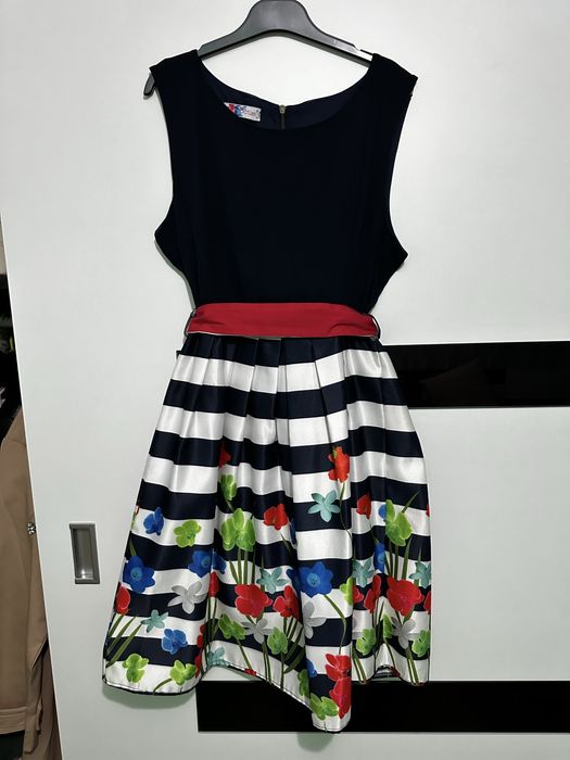 Рокля размер - S