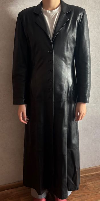 Кожаный плащ женский
