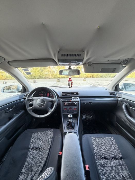 Vând Audi A4 B6 2005  1.9 TDI 101cp Stopuri Led