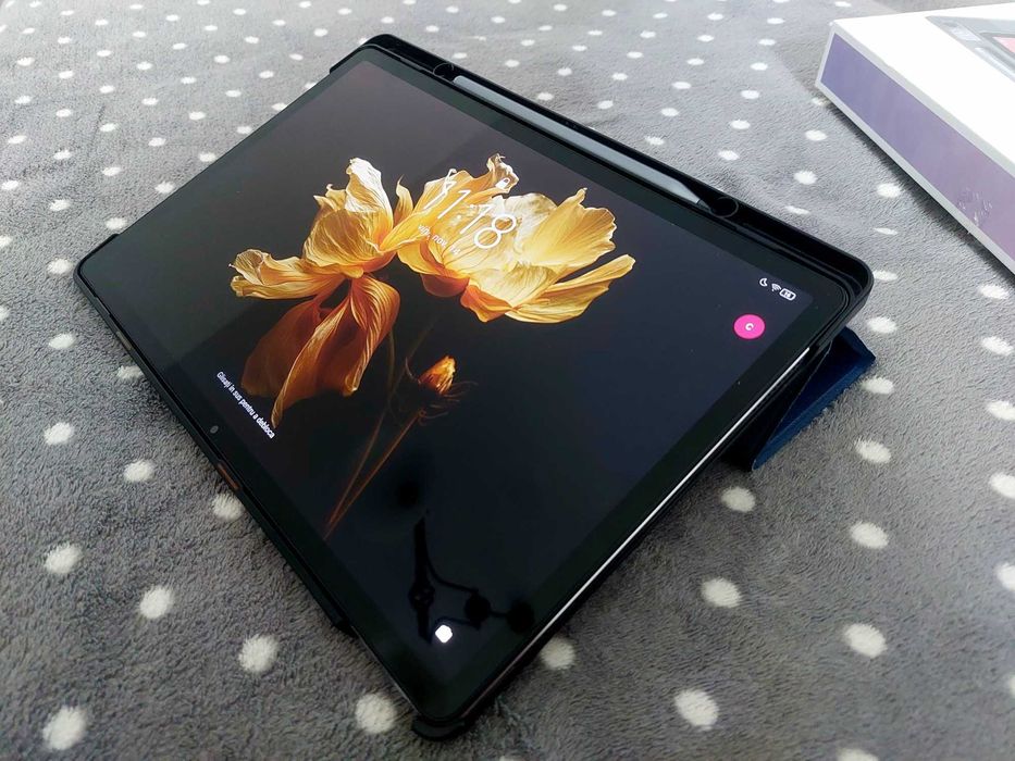Tableta Lenovo Tab P12 + accesorii