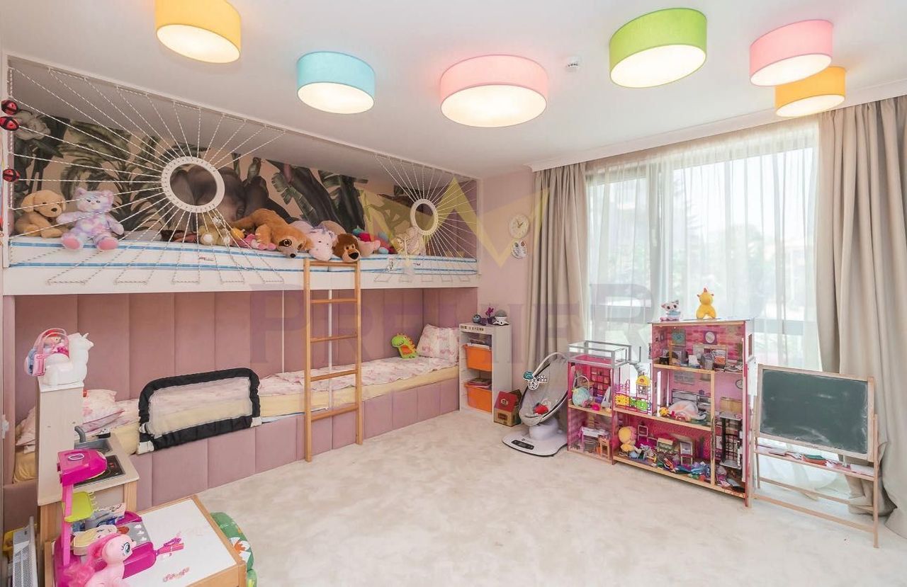Продава се Мезонет в к.к. Св.Св. Константин и Елена - 300 кв.м за 2100 €/кв.м - Снимка #4