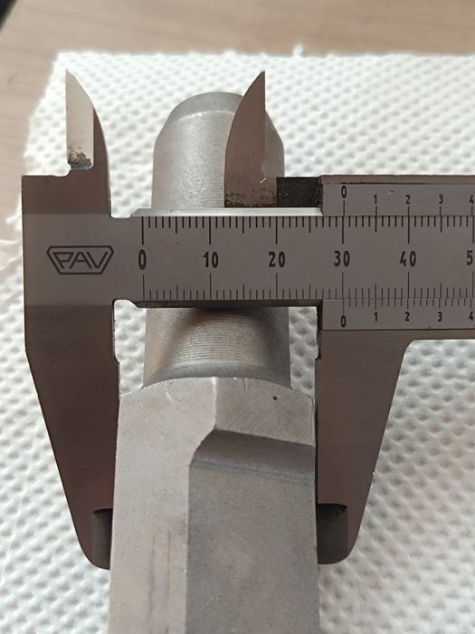 Adaptor picamer petru batut tija impamantare verticala
