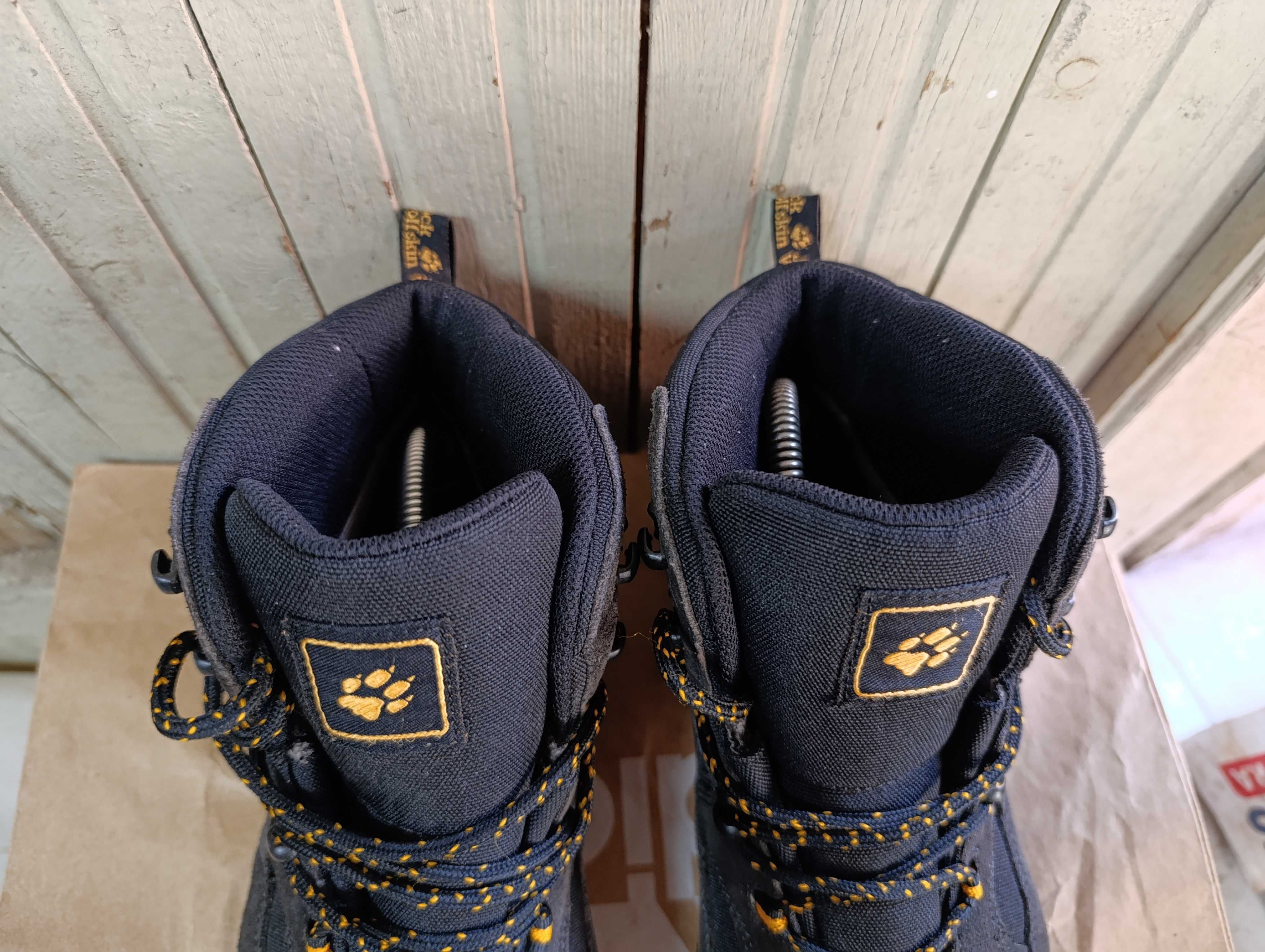 ''Jack Wolfskin Texapore Vibram''оригинални туристически боти 44.5 н