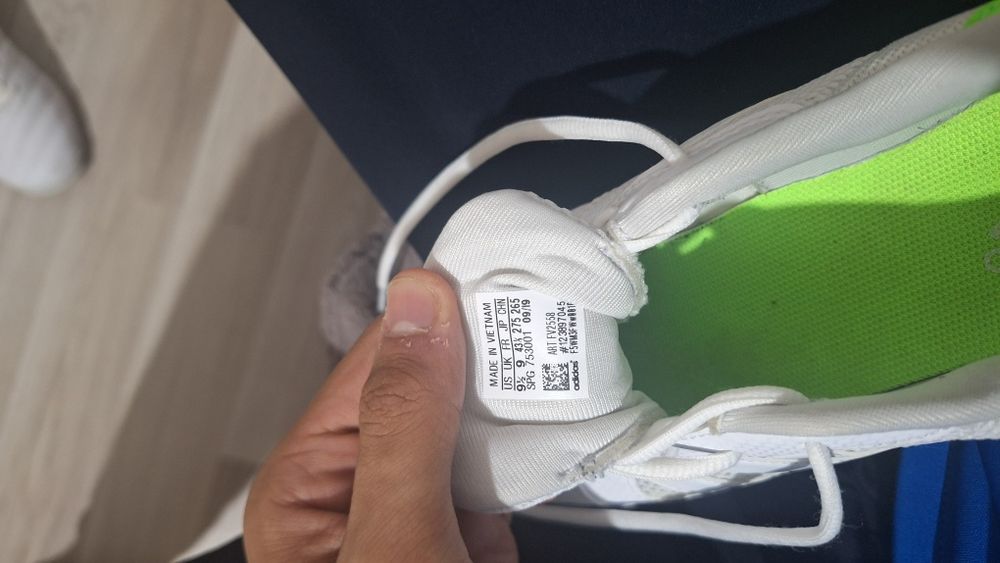 Pantofi adidas marime 43