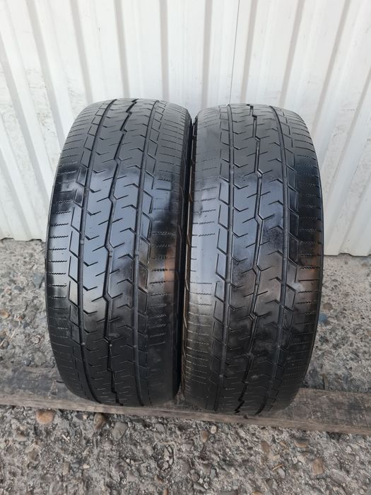 2  Anvelope de vara *215/60R17 C*TOYO*LICHIDARE STOC*50 Lei Buc*