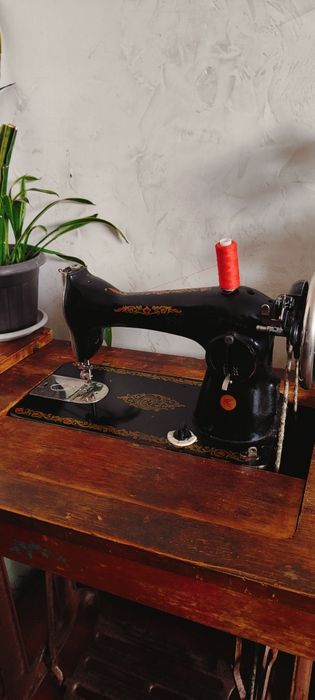 Швейная машинка ..