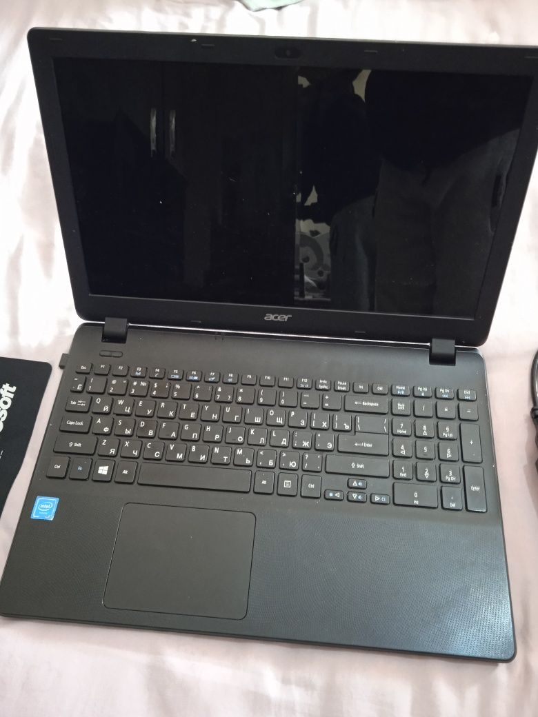 Kompyuter Aser 512 ssd