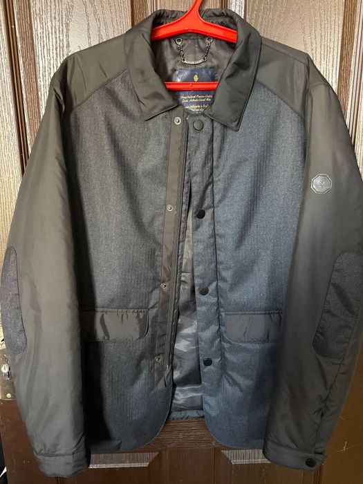 Продаётся отличная куртка!