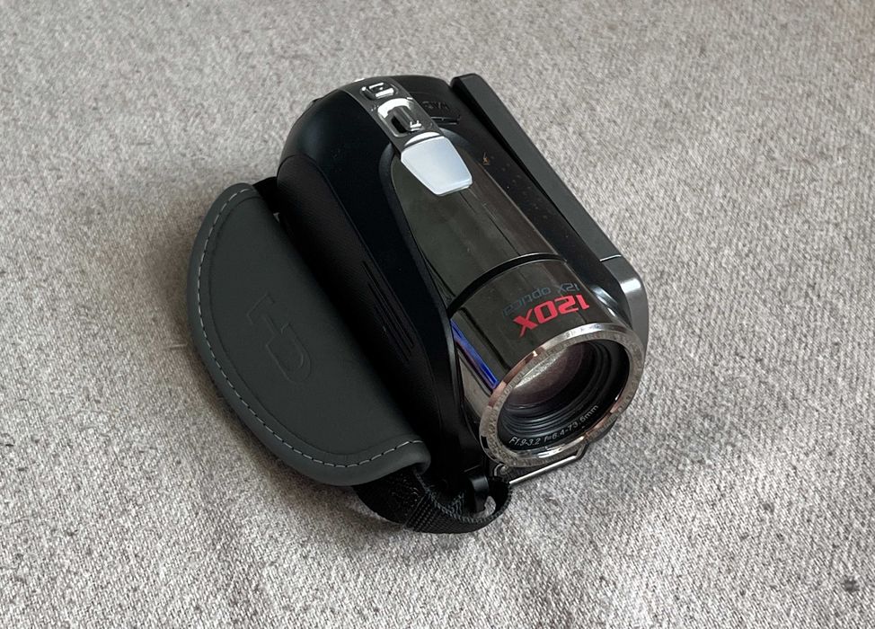 Camera video digitală Aiptek VAZ2S Full HD 10MP defectă pentru piese