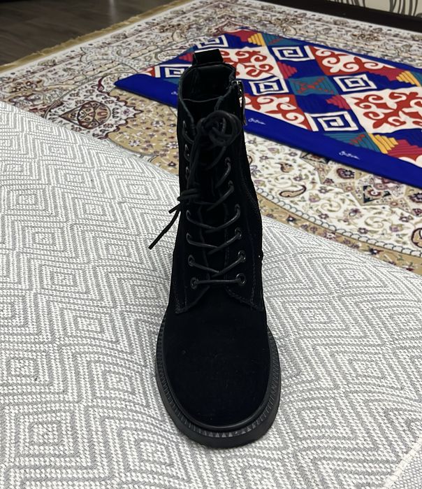 Ботинки утепленные