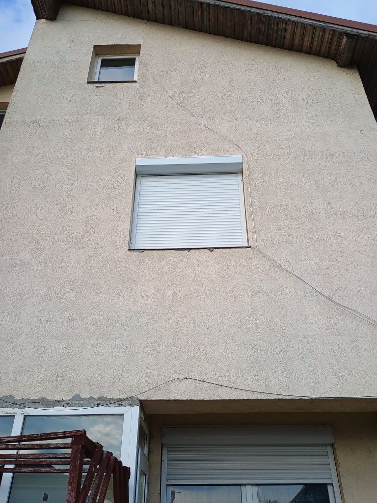 usi Rulou de  garaj si rulouri Constanta