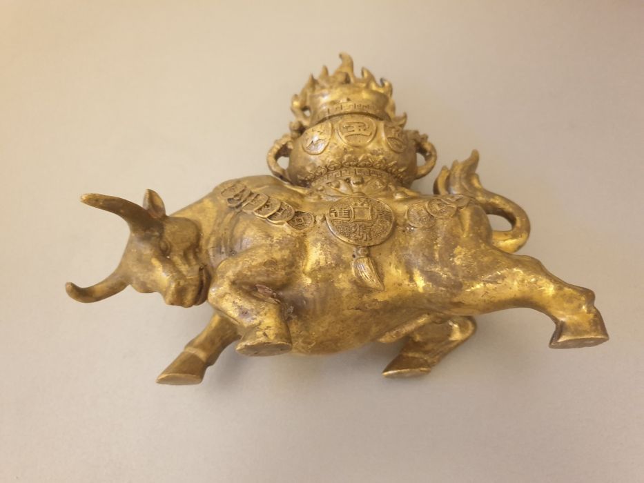 Feng shui Taur din bronz