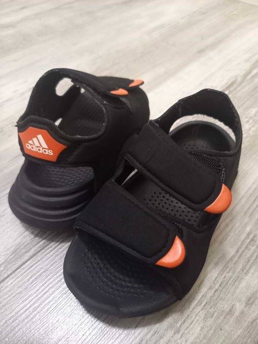 Adidas/ Nike детски обувки