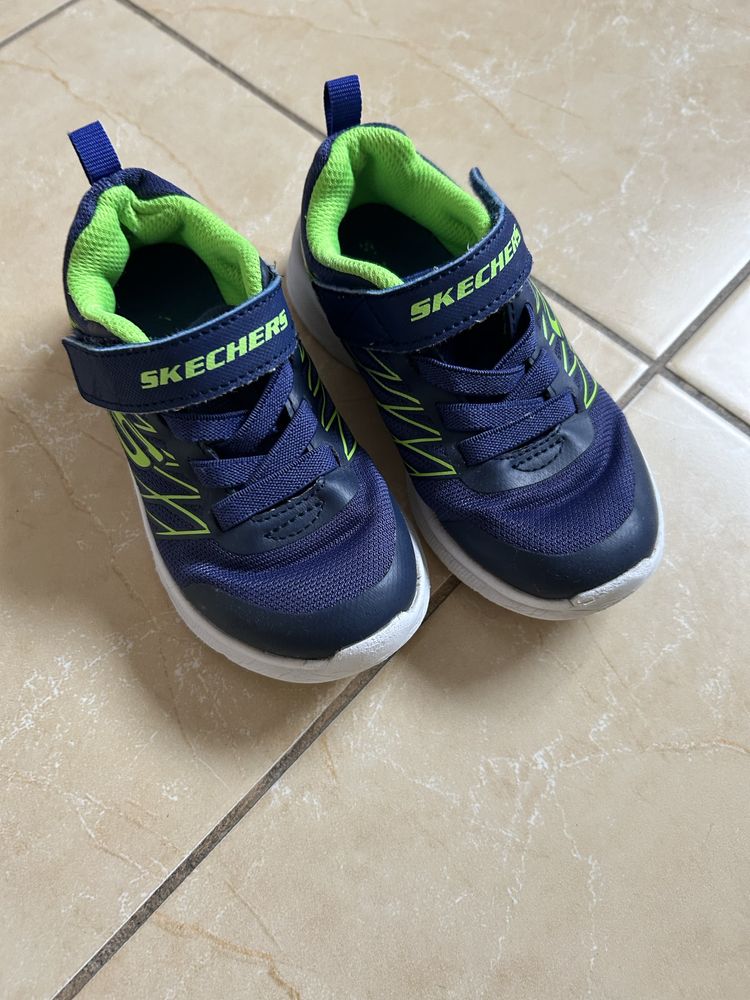 Adidasi Skechers, marimea 25, 15 cm